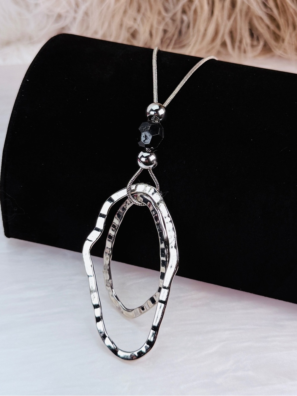 Hammered Silvertone and black long LOFT pendant necklace
